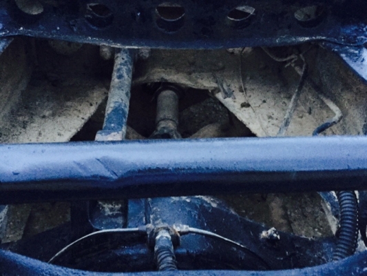 ขาย10ล้อหัวลาก NISSAN UD 300แรง 2เพลา ถูกๆ