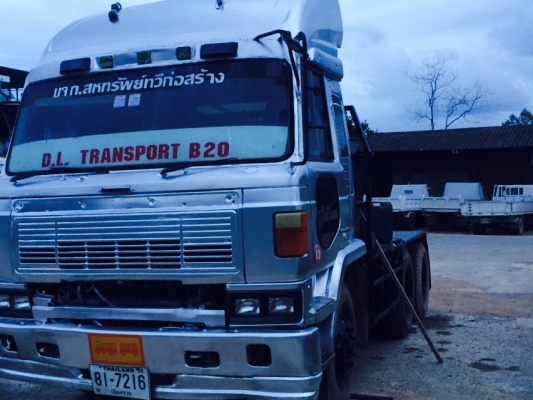 ขาย10ล้อหัวลาก NISSAN UD 300แรง 2เพลา ถูกๆ