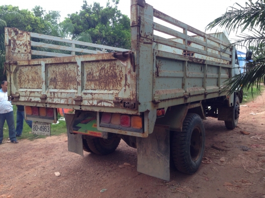 ขายรถบรรทุก 6 ล้อดัมพ์ ISUZU FRR32DB 165 แรงม้า ดัมพ์ยาว 4.50 เมตร ราคา 450000