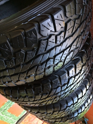 ยาง dunlop 31 สวยๆ ดอกเต็มครับ