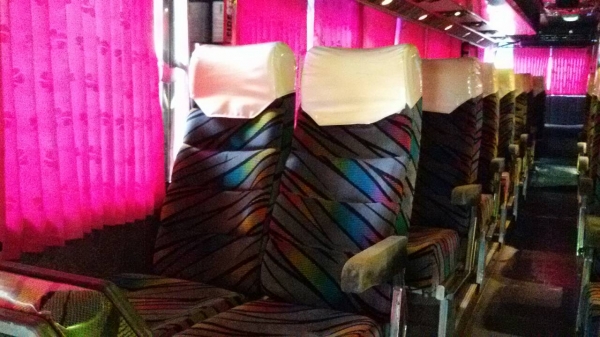 ขายรถบัสยี้ห้อ HINO เครื่อง HO7C เทอร์โบ