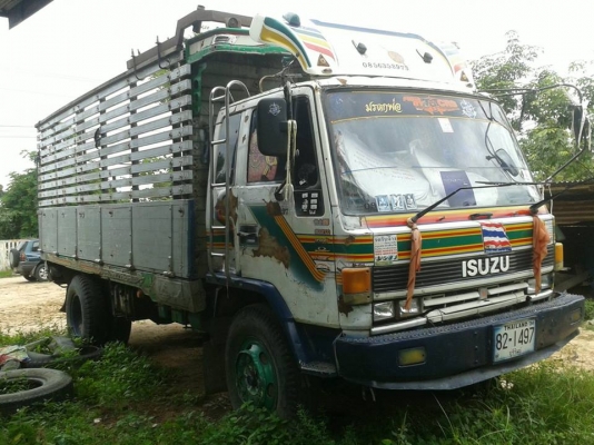 รถหกล้อสวยพร้อมใช้เคร่อง145แรง ยาง900 รถหกล้อสวยพร้อมใช้เคร่อง145แรง ยาง900