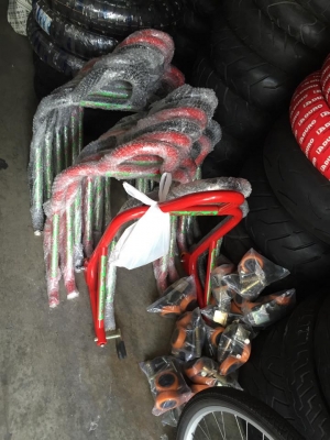 ขายสแตน ยกล้อหลัง Final Tech หนักและแข็งแรง 1390 บาท ขายสแตน ยกล้อหลัง Final Tech หนักและแข็งแรง 1390 บาท