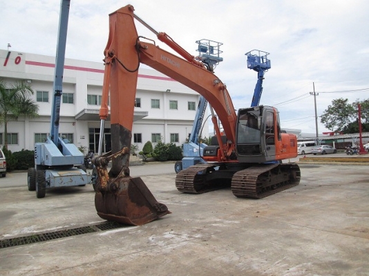 ขายรถขุด HITACHI ZX200 มือสอง