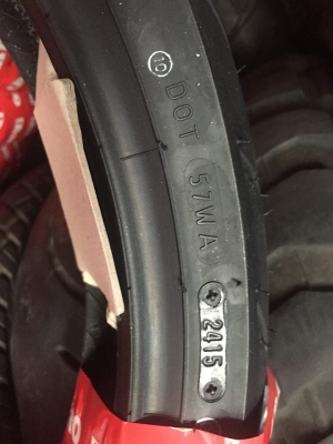 Duro ลาย Rosso 2 110/70/17-140/70/17 ยางปี 2015 คู่ล่ะ 2700 พอ Duro ลาย Rosso 2 110/70/17-140/70/17 ยางปี 2015 คู่ล่ะ 2700 พอ