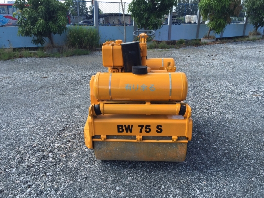 ขายรถบดเดินตามBomagรุ่นBW75Sมือสองญี่ปุ่นสั่นสเทือนได้สภาพดีพร้อมใช้งาน