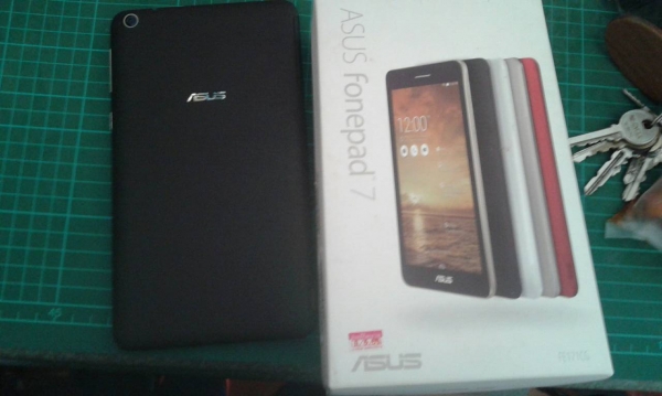 โทรศัพท์asua 2 ซิม 7 นิ้วประกันเหลือ 8 เดือน