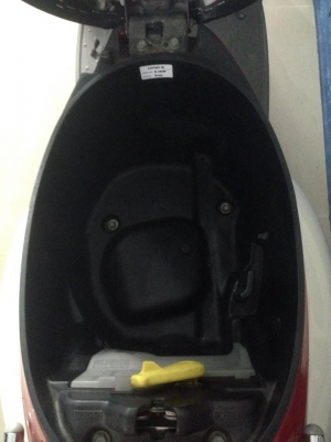 Honda scoopy crea 50cc 4จังหวะ สีขาวแดง Honda scoopy crea 50cc 4จังหวะ สีขาวแดง