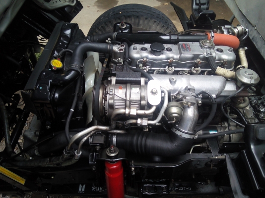 4 ล้อบรรทุก  *ไม่ติดเวลา*  ISUZU  *Euro.2*  NKR  100 แรงม้า *ยาว 3.20 ม.* รถสวยเดิม+สวยจริง * รถห้างแท้ * มีเล่มพร้อม* ( ปี51 )