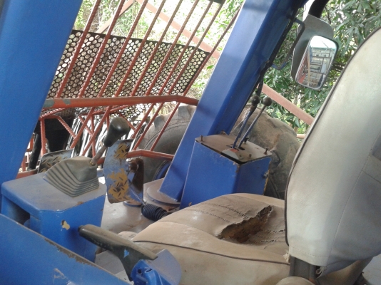 ขายรถคีบ เบลสามล้อ