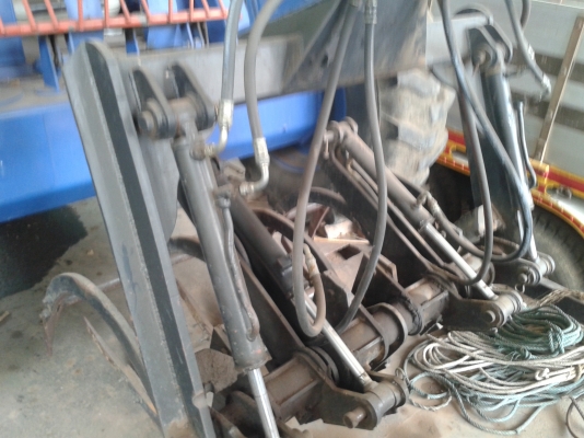 ขายรถคีบ เบลสามล้อ