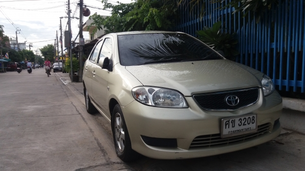 .Toyota  vios 1.5j ปี2004.ใช่น้อยมือเดียว ทะเบียน+ประกันพร้อม ช่วงล่างแน่นเหมือนรถใหม่