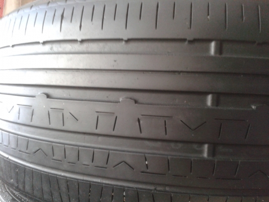 ขาย ยาง nitio 245/35/20 ปี 2012 1 คู่