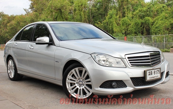 ไมล์ 4x,xxxแท้ มือเดียว ออกศูนย์ ปี 2012 รถสวยถึงขีดสุด พร้อมใช้เลยค่ะ