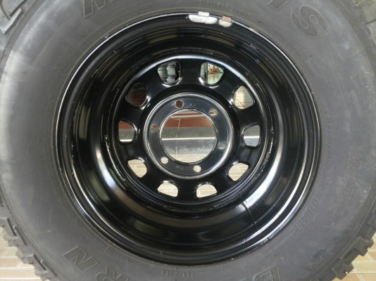 ล้อลาย rock crawler 51 พร้อมยาง mud ปี 2015 สภาพเหมือนป้ายแดง