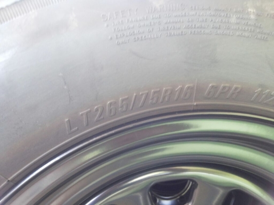 ล้อลาย rock crawler 51 พร้อมยาง mud ปี 2015 สภาพเหมือนป้ายแดง