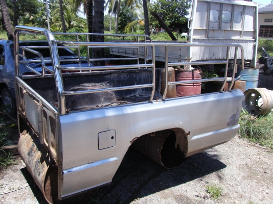 แยกแล้วครับ กระบะแอร์โร่บอดี้ +คอกเลส ตามสภาพ 7,500 ตัดผุเสร็จขาย 12,000 ติดต่อ 0892095791