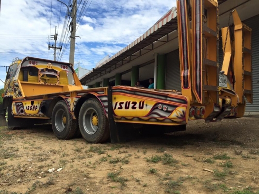 ขายครับ อีซูซุร็อกกี้ 195 เกียร์zf 2เพลา ท้ายลาดมีสะพาน ขายครับ อีซูซุร็อกกี้ 195 เกียร์zf 2เพลา ท้ายลาดมีสะพาน