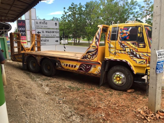 ขายครับ อีซูซุร็อกกี้ 195 เกียร์zf 2เพลา ท้ายลาดมีสะพาน