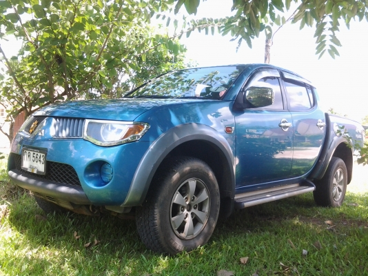 MITSU TRITON 2.5 4X4 ห้างแท้ปี49 โฟวีลใช้ได้ดี แถมยางโฟอีก 4 เส้น MITSU TRITON 2.5 4X4 ห้างแท้ปี49 โฟวีลใช้ได้ดี แถมยางโฟอีก 4 เส้น