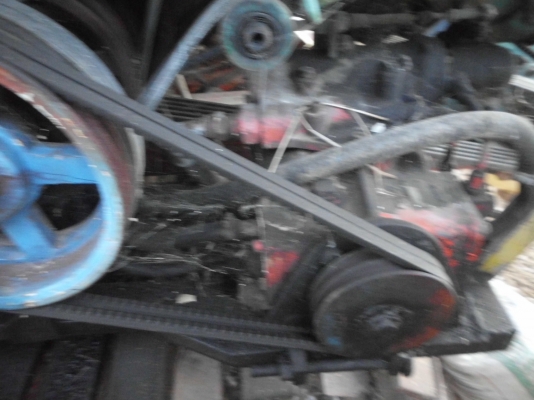 ขายรถเกี่ยวข้าวศักดิ์พัฒนา อุ้ม 1.5 ปั้มคู่22 เครื่องอิสุ175แรงม้า ตัวเดิน 10 สนใจสนโทรฉลาดศิลป์ 084-496-6119,080-825-5385