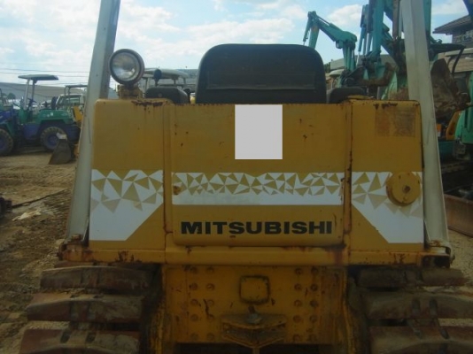 ขายด่วน รถแทรกเตอร์ MITSUBISHI  BD2J  รุ่นใหม่  ใช้งานน้อย   ใบมีดสไลด์  6  ทิศทาง   ตีนตะขาบ   สภาพสวย  สนใจโทร  089-7462641  สุวรรณี  จ้า