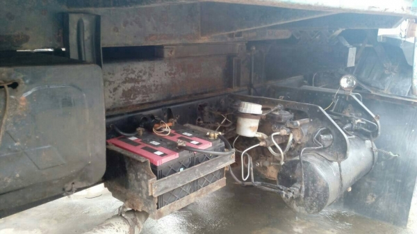 สิบล้อดั้ม