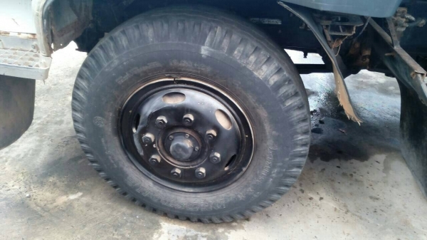 สิบล้อดั้ม