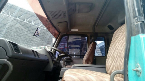 สิบล้อดั้ม