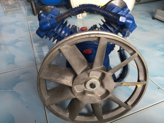 ขายเลื่อยวงเดือน 15" MAKITA 5401N มือสอง ครับ ขายเลื่อยวงเดือน 15" MAKITA 5401N มือสอง ครับ