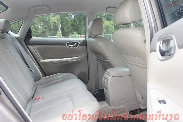 ไมล์ 4x,xxx มีป.1+ประกันศูนย์ เจ้าของเดียว ไม่เคยติดแก๊ส ปี 2013