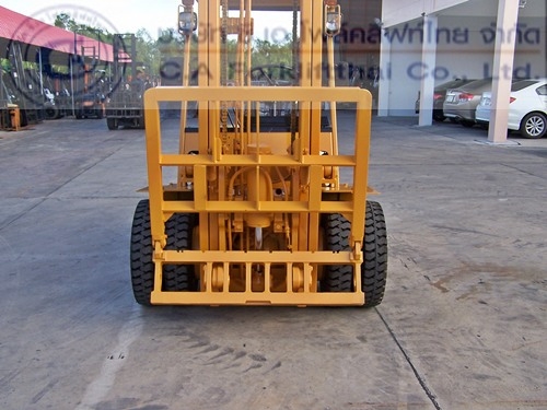 ขาย รถโฟล์คลิฟท์ KOMATSU รุ่น FD25H-8