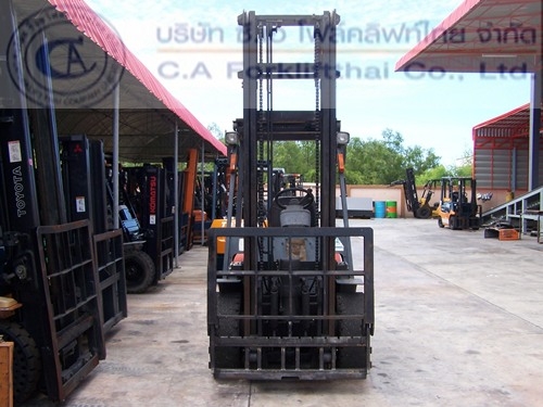 ขายรถ โฟล์คลิฟท์ TOYOTA รุ่น 6FD30