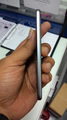 i POD Touch Gen 5 สีดำ-เทา 16 GB