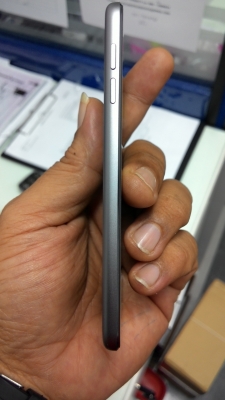 i POD Touch Gen 5 สีดำ-เทา 16 GB