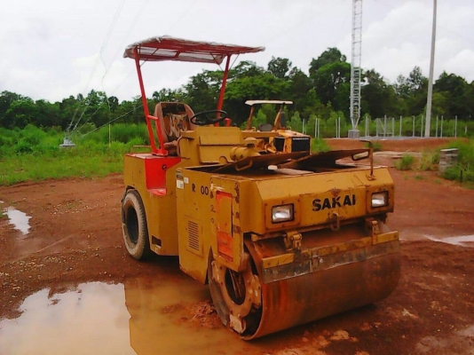 ขายครับ รถบดSAKAI 4T เอวอ่อน พร้อมใช้งาน เอกสารอินวอยครับ