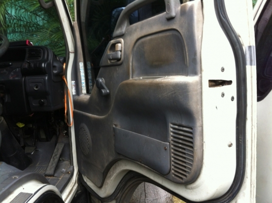 ขาย NPR 130 แรง ปี 2551 กะบะยาว5.20 เมตร