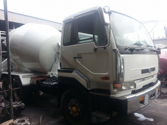 ขายรถโม่ปูน Nissan 10ล้อ หัวบิ๊คทรัม โม่ 6คิว
