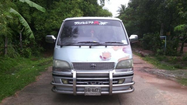 รถตู้หัวจรวด รถตู้หัวจรวด