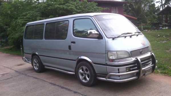 รถตู้หัวจรวด รถตู้หัวจรวด