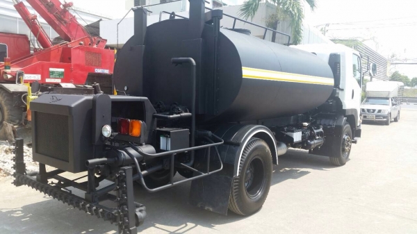 ถังสเปร์ยยางขนาด 6000 ลิตร พรือสั่งทำตามขนาดที่ต้องการได้ พร้อมอุปกรณ์สเปรย์ครบชุด พร้อมติดตั้งให้ฟรี