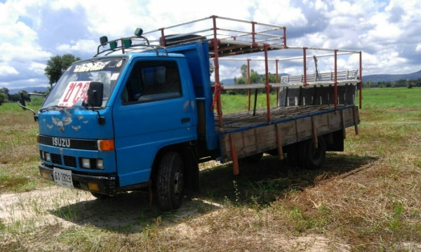 ISUZU NKR 100 แรง เพาเวอร์ กะบะยาว 4.3 มตร