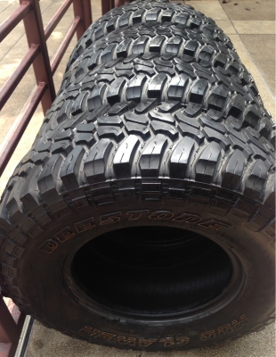 ยาง Mud Deestone 31 10.5 R15 กลางปี12 ราคาไม่แพง