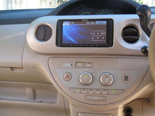 Toyota Porte ไมเนอร์เชนจ์ใหม่ ประตูสไลด์ข้างไฟฟ้า กุญแจkeyless card ติดแก๊สกิโลละบาท เบาะหนัง เครื่องเสียงชุดใหญ่ ไฟหน้าซีนอนแท้