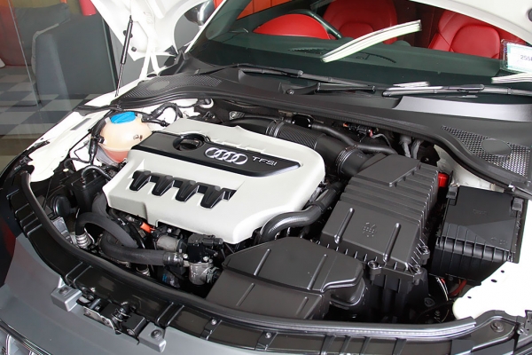 AUDI TTS 2010 AUDI TTS 2010