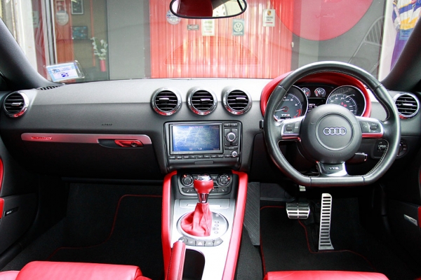 AUDI TTS 2010 AUDI TTS 2010