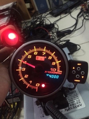 เกจวัดรอบ 4 นิ้ว Auto Gauge แท้ หน้าดำ ดิจิตอล ไฟเปลี่ยนได้3สี พร้อมชิบไลท์ สายครบ สภาพสวย มือ2 ญี่ปุ่น