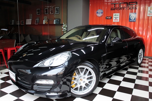 Porsche Panamera 4.8S ปี 2011