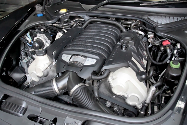 Porsche Panamera 4.8S ปี 2011