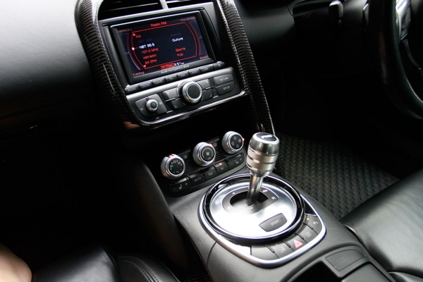 audi R8 2010 audi R8 2010